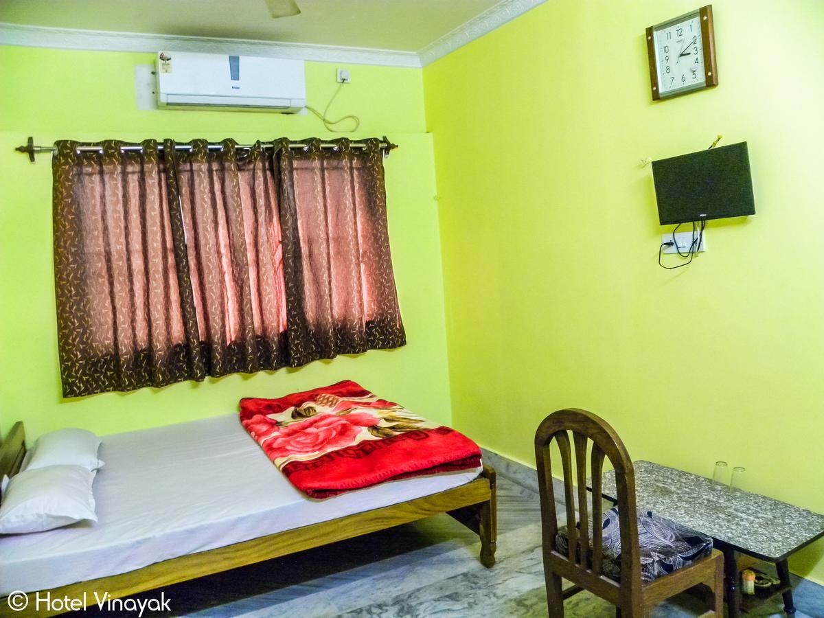 Hotel Vinayak Māldah Esterno foto